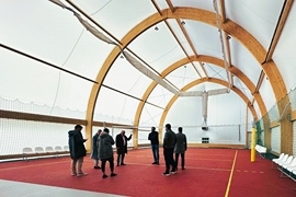 Odbiór budowlany inwestycji pn. „Budowa nowego boiska wielofunkcyjnego wraz z zadaszeniem o stałej konstrukcji przy szkole podstawowej w Łempicach”.